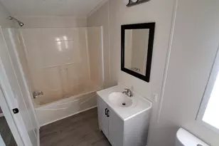 27 Adams St, Skowhegan, ME 04976 - Photo 15