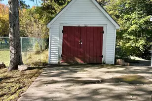 139 Chamberlain St, Brewer, ME 04412 - Photo 9