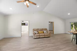 410 Peltoma Ave, Pittsfield, ME 04967 - Photo 23