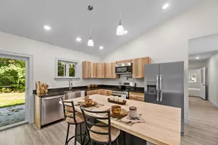 410 Peltoma Ave, Pittsfield, ME 04967 - Photo 11