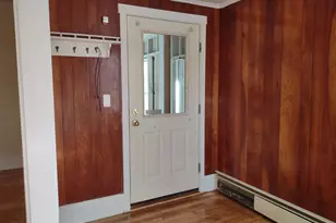 33 Washington St, Augusta, ME 04330 - Photo 9