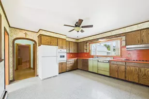 71 Garden Cir, Caribou, ME 04736 - Photo 7