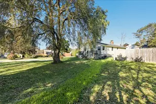 21 Knox Brothers Ave, Searsport, ME 04974 - Photo 79