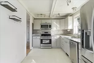 21 Knox Brothers Ave, Searsport, ME 04974 - Photo 9