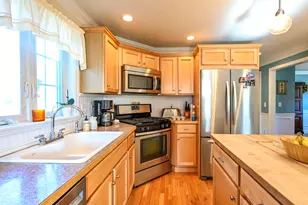 28 E Wind Dr, Buxton, ME 04093 - Photo 9