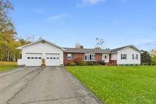 33 Lynn Dr, Caribou, ME 04736 - Photo 1