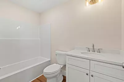 18 Hillside Drive, Raymond, ME 04071 - Photo 9