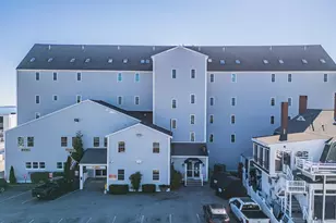 39 W Grand Ave, Old Orchard Beach, ME 04064 - Photo 3