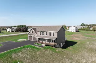 106 Amberside Dr, Hermon, ME 04401 - Photo 3