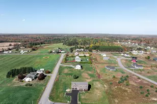 106 Amberside Dr, Hermon, ME 04401 - Photo 11