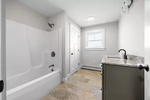 106 Amberside Dr, Hermon, ME 04401 - Photo 31