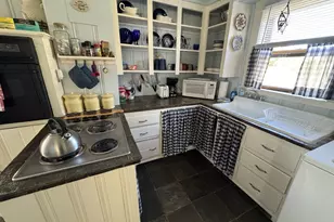 75 Elm St, Millinocket, ME 04462 - Photo 11