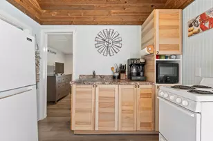 2 Wintergreen St, Old Orchard Beach, ME 04064 - Photo 5