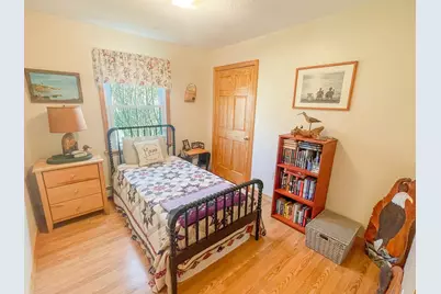 2740 Ohio Street, Glenburn, ME 04401 - Photo 17