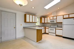 10 Jeffrey Ave, Saco, ME 04072 - Photo 7