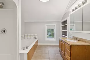 218 Oak St, Oakland, ME 04963 - Photo 25