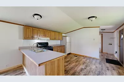 1059 Main Street, Jay, ME 04239 - Photo 7