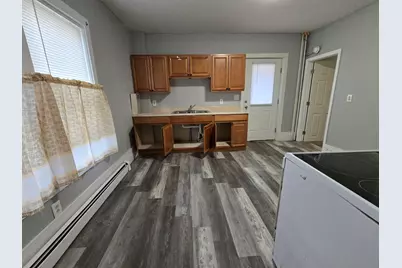 29 Falmouth Street, Rumford, ME 04276 - Photo 3