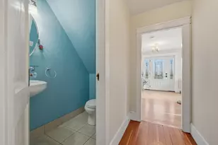 412 Ocean Ave, Portland, ME 04103 - Photo 9