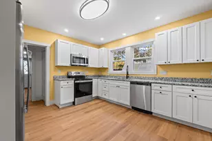 37 Nichols St, Lewiston, ME 04240 - Photo 21