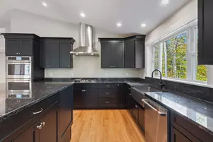 90 Green Acres Dr, Buxton, ME 04093 - Photo 9