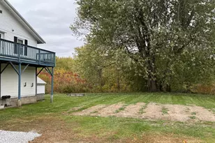 139 Croswell Rd, Farmington, ME 04938 - Photo 15