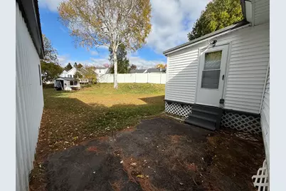 13 Colony Place, Millinocket, ME 04462 - Photo 5