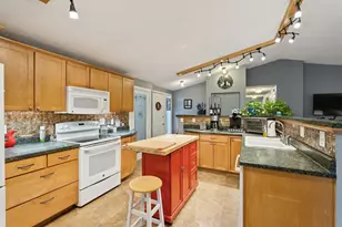 71 Smithfield Rd, Belgrade, ME 04917 - Photo 11