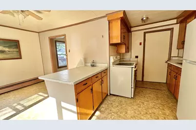 122 Knox Street, Millinocket, ME 04462 - Photo 9