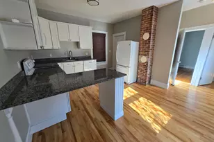 14 Boynton St, Portland, ME 04102 - Photo 7