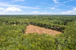 32 Village Cir, Brunswick, ME 04011 - Photo 9