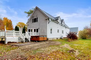 7 Hubbard St, Saco, ME 04072 - Photo 3