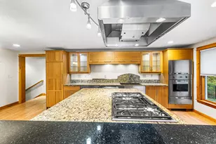 106 Euclid Ave, Portland, ME 04103 - Photo 7