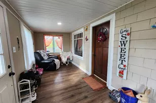 43 Spring St, Caribou, ME 04736 - Photo 5