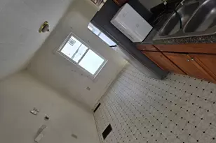 111 Prospect St, Dexter, ME 04930 - Photo 9