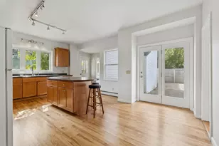 1638 Forest Ave, Portland, ME 04103 - Photo 9