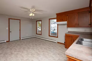 35 Rochester St, Berwick, ME 03901 - Photo 9