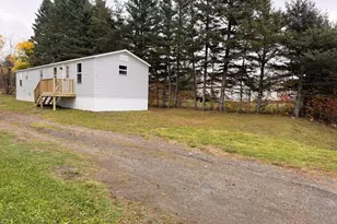 48 Bushey St, Ashland, ME 04732 - Photo 5