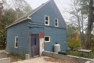 32 Grove St, Rockport, ME 04856 - Photo 5