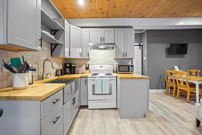 113-115 Saco Avenue, Old Orchard Beach, ME 04064 - Photo 15