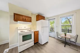 43 Brewster St, Rockland, ME 04841 - Photo 11