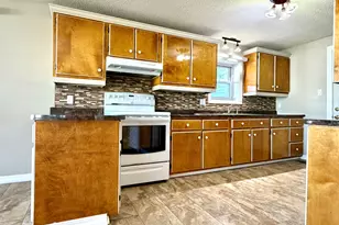 543 E Main St, Madawaska, ME 04756 - Photo 21