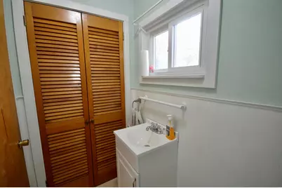 744 Hammond Street, Bangor, ME 04401 - Photo 17