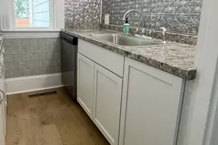 117 Winter St, Auburn, ME 04210 - Photo 17