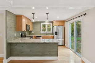 204 Preble St, South Portland, ME 04106 - Photo 23