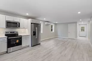 324 Ossipee Trail W, Standish, ME 04084 - Photo 9