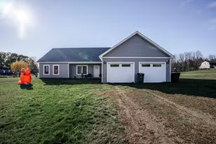 40 Doughty Blvd, Levant, ME 04456 - Photo 33