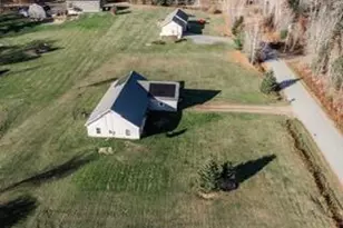 40 Doughty Blvd, Levant, ME 04456 - Photo 5
