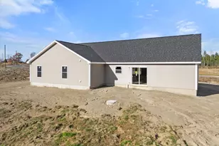 10 Blue Sky Dr, Levant, ME 04456 - Photo 3