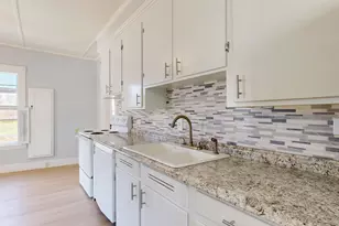 10 Leighton St, Waterville, ME 04901 - Photo 7